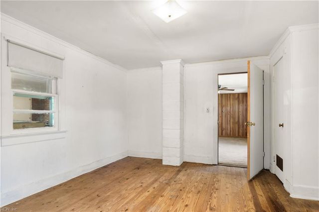 6666 Riverview Inn LN, Gloucester, VA 23061