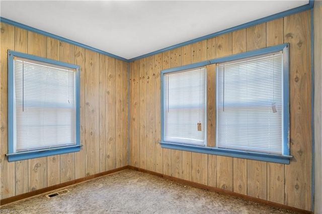 6666 Riverview Inn LN, Gloucester, VA 23061