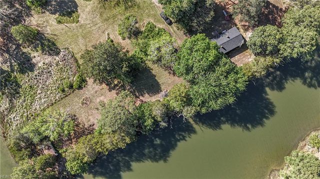 6666 Riverview Inn LN, Gloucester, VA 23061