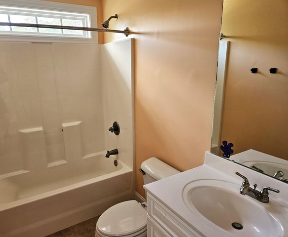 612 Woodland Dr., Murrells Inlet, SC 29576