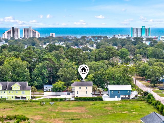 612 Woodland Dr., Murrells Inlet, SC 29576