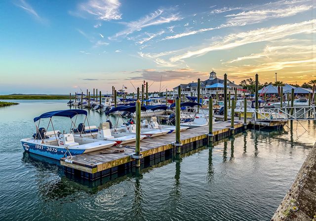 612 Woodland Dr., Murrells Inlet, SC 29576