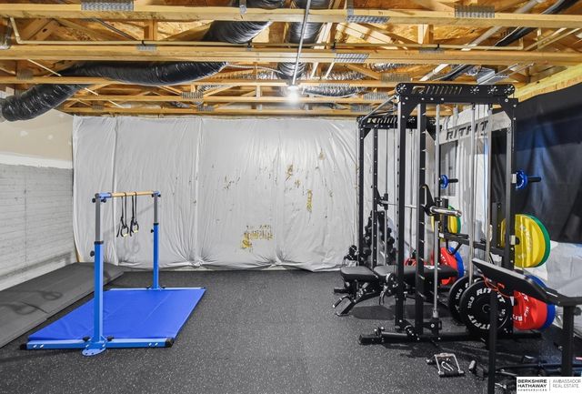 7519 N 143rd Street, Omaha, NE 68142