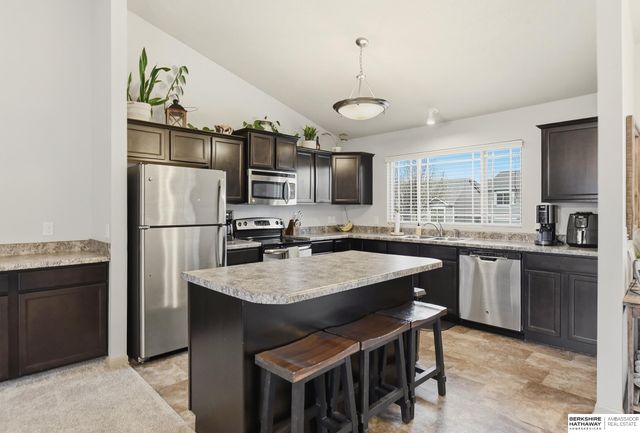 7519 N 143rd Street, Omaha, NE 68142