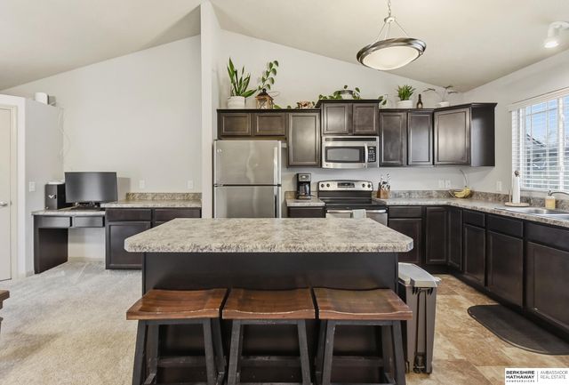 7519 N 143rd Street, Omaha, NE 68142