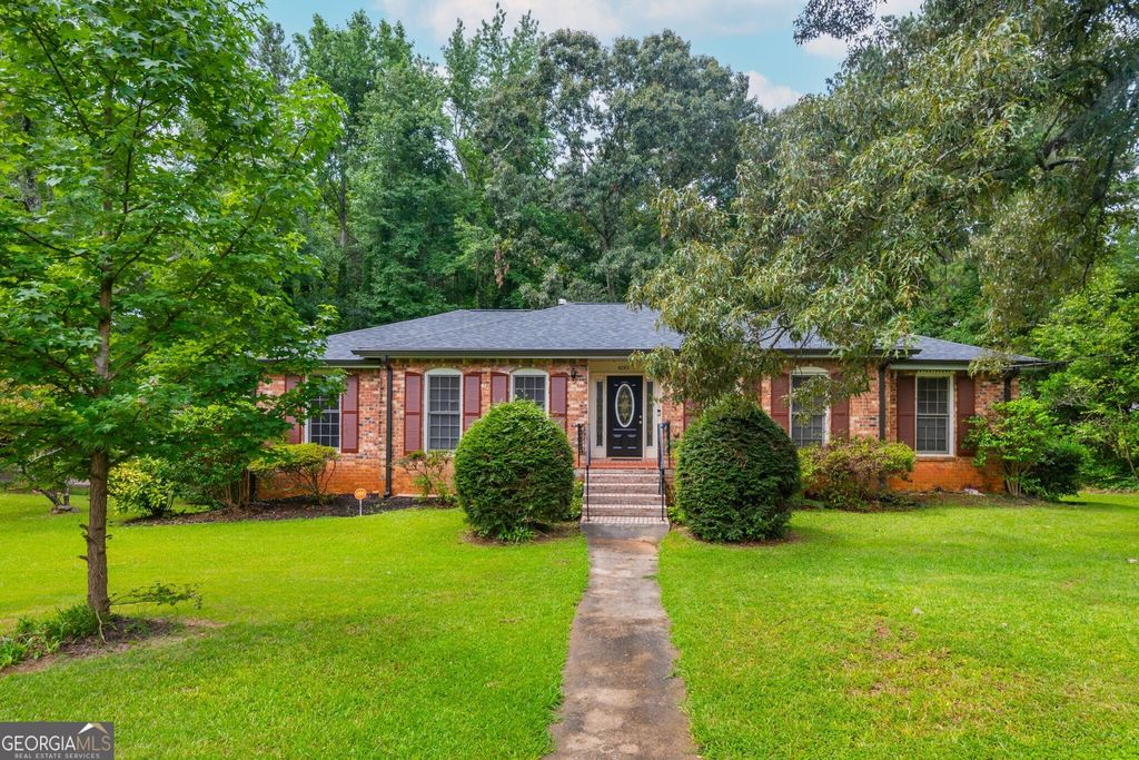 4043 Casa Loma Drive, Decatur, GA 30034