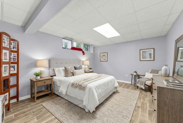 6722 Sweetbriar Lane, Darien, IL 60561