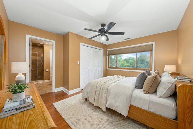 6722 Sweetbriar Lane, Darien, IL 60561