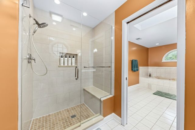 6722 Sweetbriar Lane, Darien, IL 60561