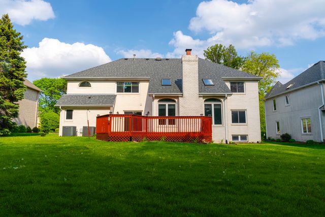 6722 Sweetbriar Lane, Darien, IL 60561