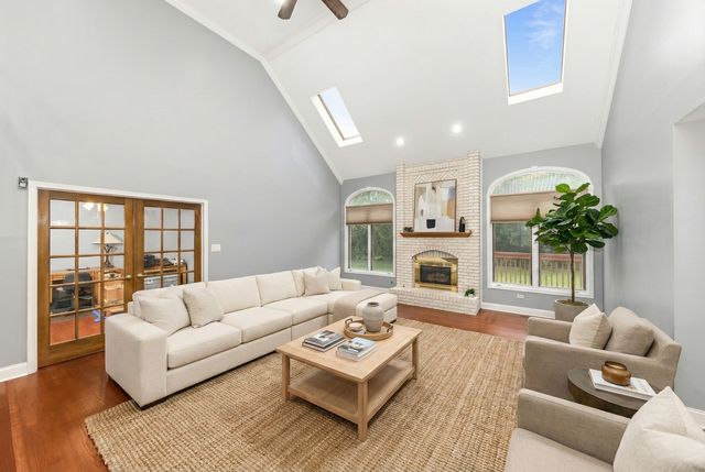 6722 Sweetbriar Lane, Darien, IL 60561