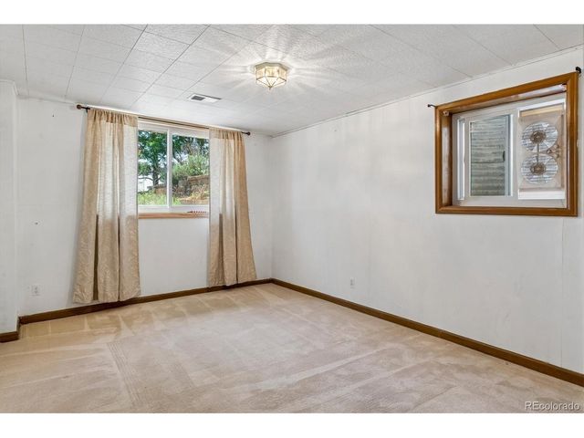 45412 Sun Country Dr, Elizabeth, CO 80107