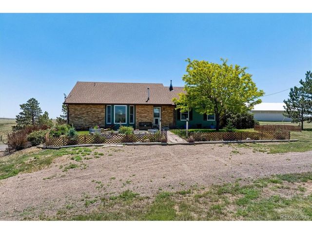 45412 Sun Country Dr, Elizabeth, CO 80107