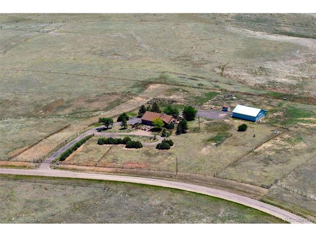 45412 Sun Country Dr, Elizabeth, CO 80107