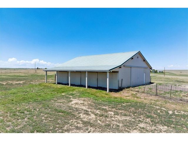 45412 Sun Country Dr, Elizabeth, CO 80107