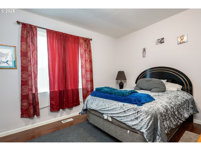 580 E AZALEA St, Yamhill, OR 97148