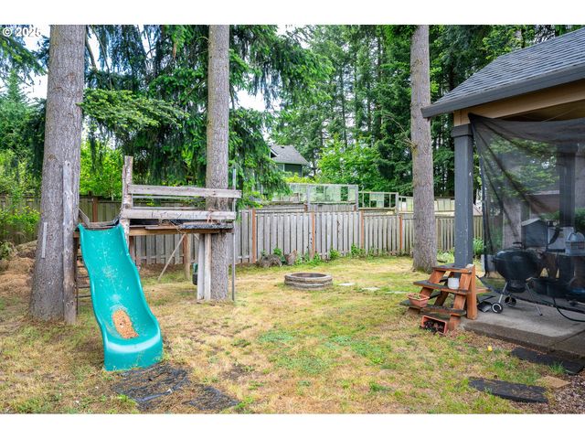 580 E AZALEA St, Yamhill, OR 97148
