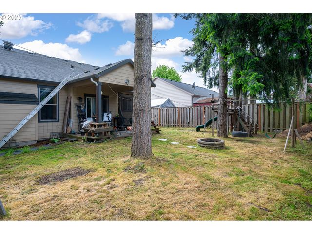 580 E AZALEA St, Yamhill, OR 97148