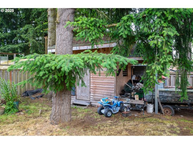 580 E AZALEA St, Yamhill, OR 97148