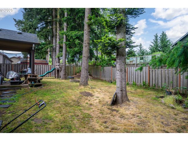 580 E AZALEA St, Yamhill, OR 97148