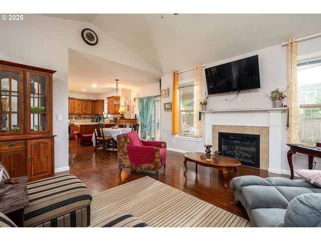 580 E AZALEA St, Yamhill, OR 97148