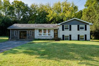 610 Glenpark Ct, Nashville, TN 37217