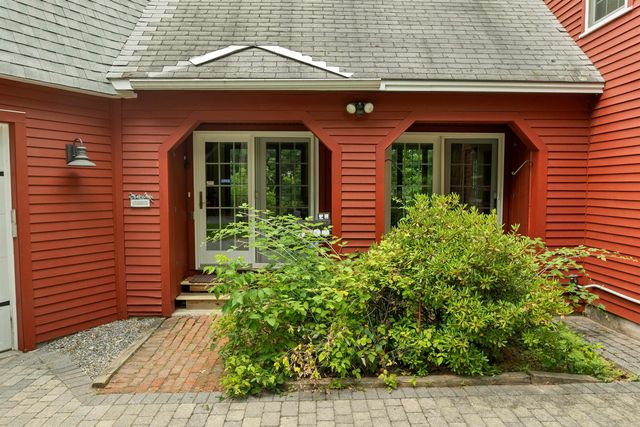 4 Highland Avenue, Goffstown, NH 03045