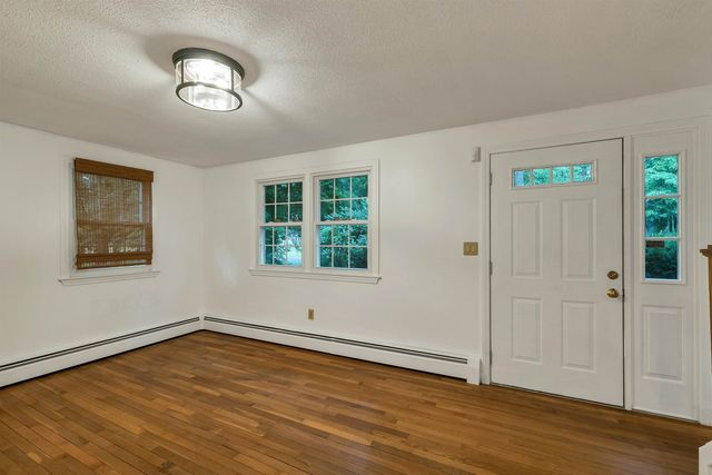 4 Highland Avenue, Goffstown, NH 03045