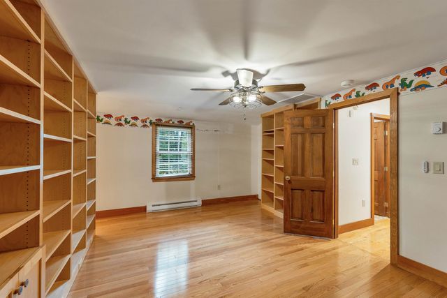 4 Highland Avenue, Goffstown, NH 03045