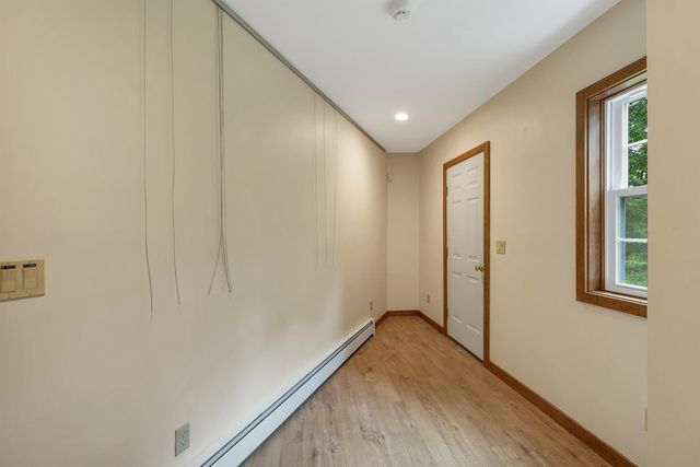 4 Highland Avenue, Goffstown, NH 03045