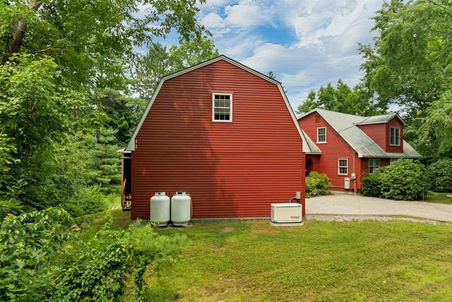 4 Highland Avenue, Goffstown, NH 03045