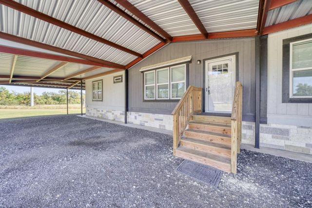 24644 Old Highway 6, Navasota, TX 77868