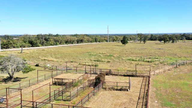 24644 Old Highway 6, Navasota, TX 77868