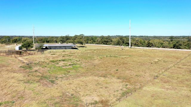 24644 Old Highway 6, Navasota, TX 77868
