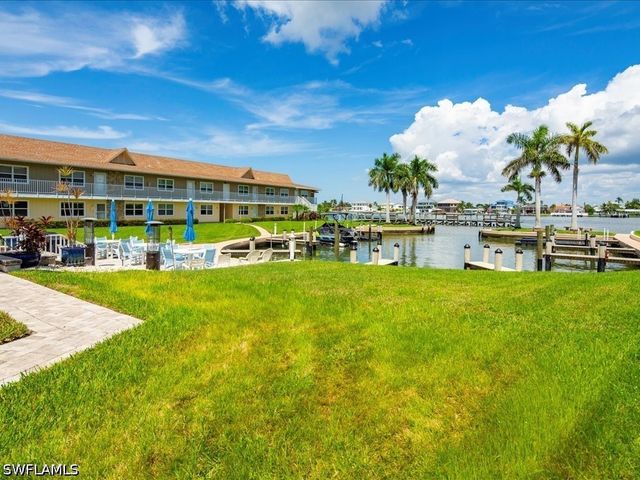 850 Palm ST E2, Marco Island, FL 34145
