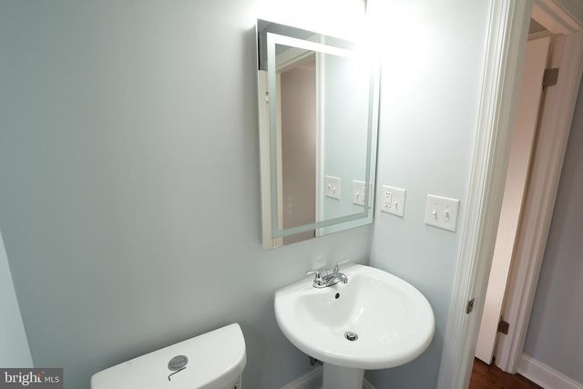 164 ELMIRA ST SW, Washington, DC 20032