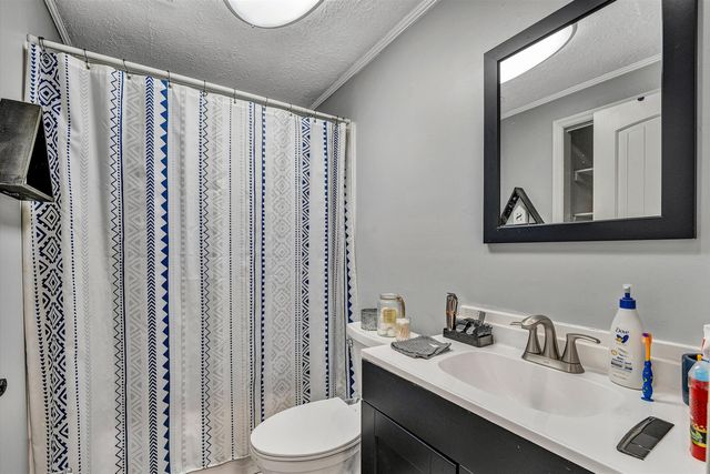 2095 Webster RD, Glade Hill, VA 24092