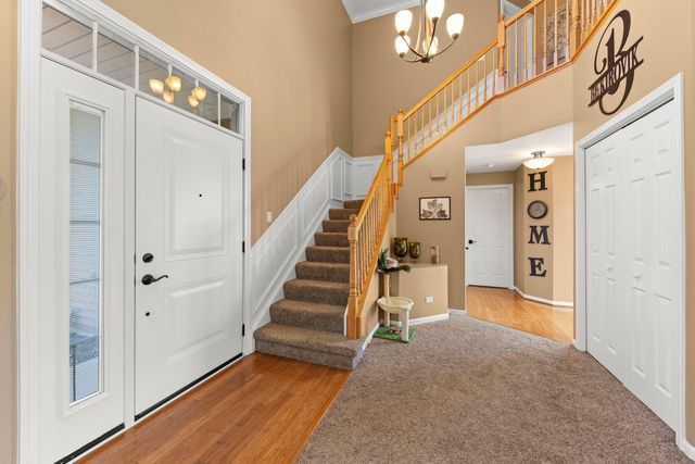 2723 Rosehall Lane, Aurora, IL 60503