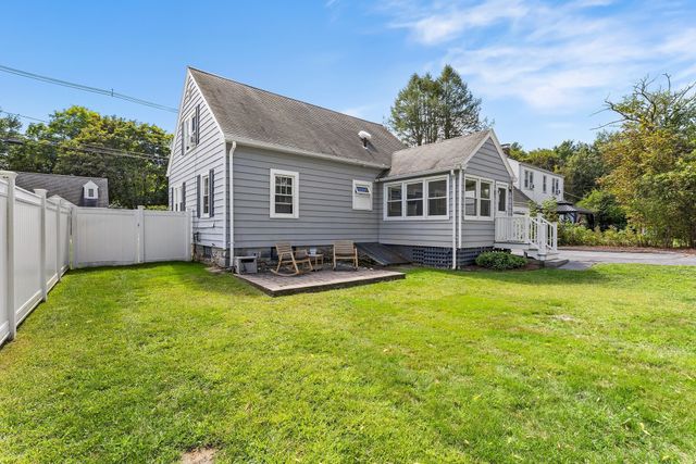 403 June St, Worcester, MA 01602
