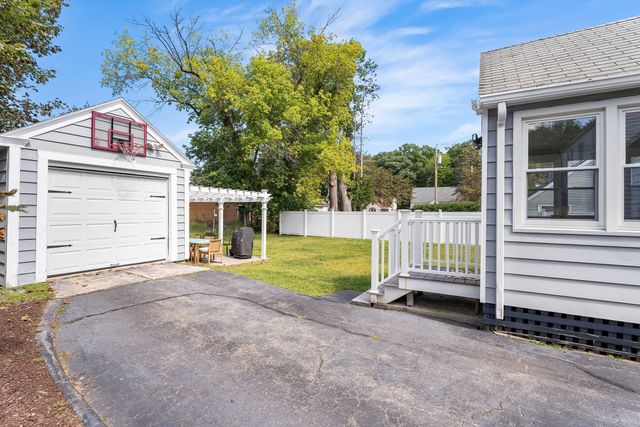403 June St, Worcester, MA 01602