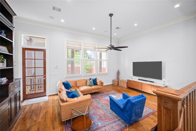 424 E 24th Street, Houston, TX 77008