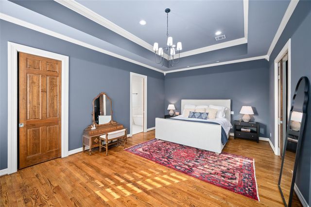 424 E 24th Street, Houston, TX 77008