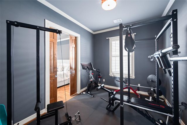 424 E 24th Street, Houston, TX 77008