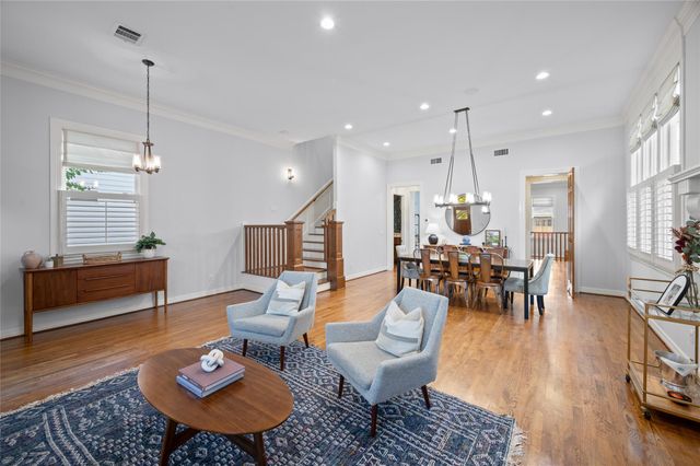 424 E 24th Street, Houston, TX 77008