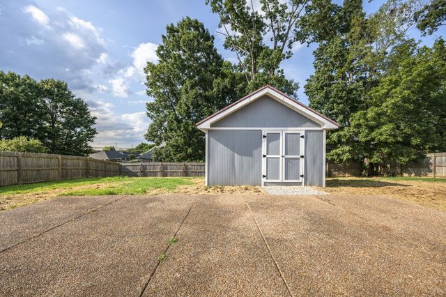 9008 Lomond Dr, Smyrna, TN 37167