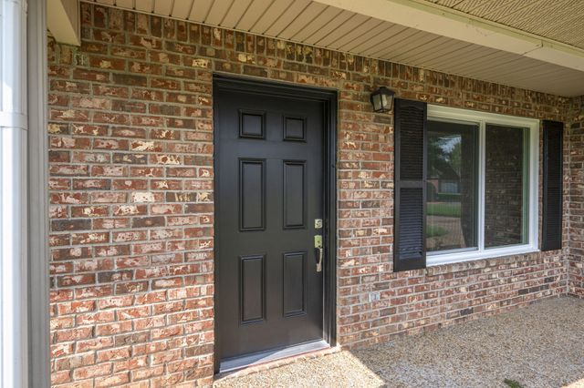9008 Lomond Dr, Smyrna, TN 37167