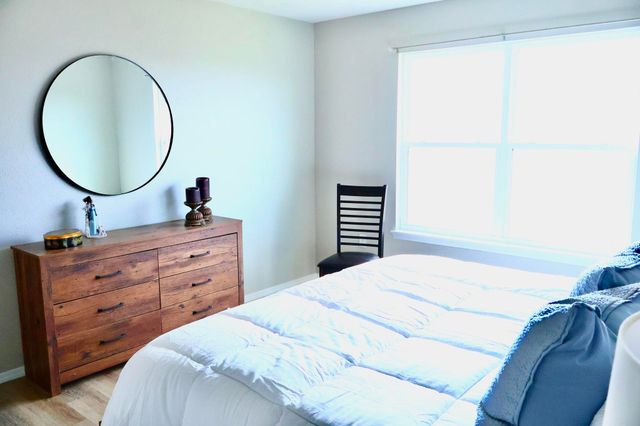 4377 N Toby Avenue, Springfield, MO 65803