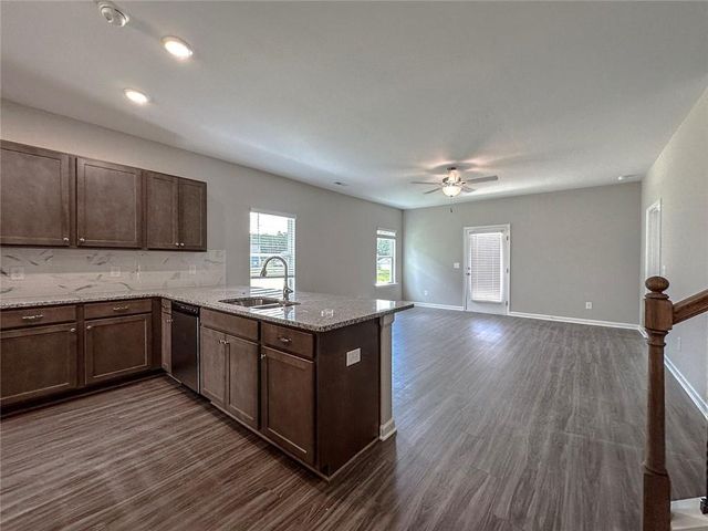 8053 Haven Springs Trace, Douglasville, GA 30134
