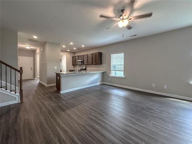 8053 Haven Springs Trace, Douglasville, GA 30134