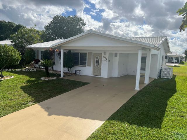 8604 NW 59th Pl, Tamarac, FL 33321